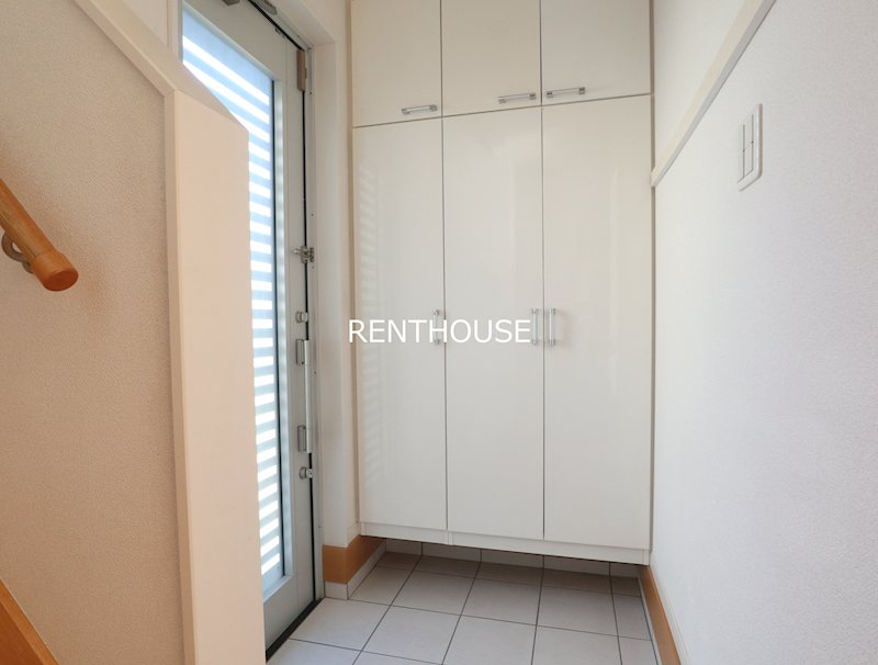 染地戸建【当店限定物件】  玄関