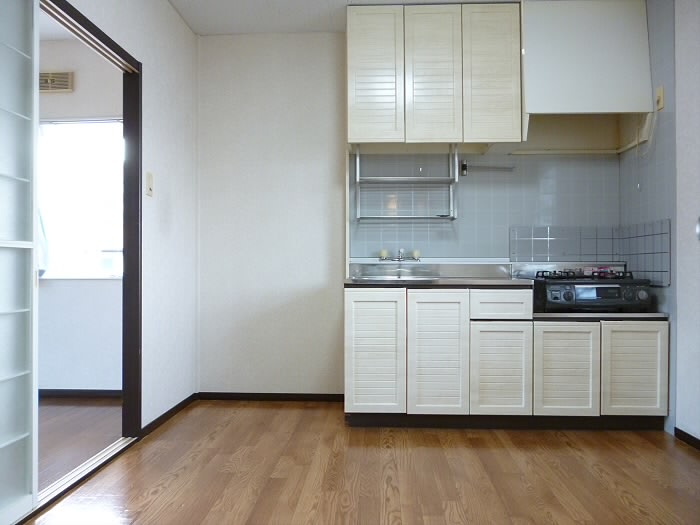 メゾンドソレイユ（本宿町） リビング