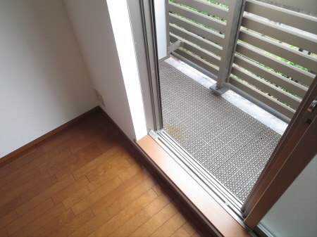 サニーサイド上北沢【下高井戸店専任物件】 ベランダ