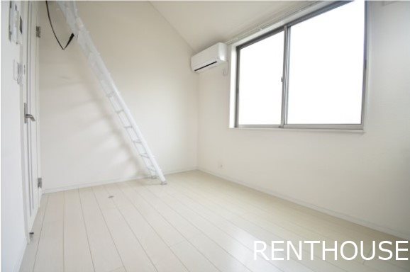 Bricks F18  ベッドルーム