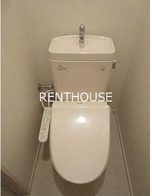 イヴ・カリーノ その他4