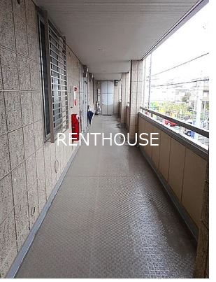 イヴ・カリーノ その他6