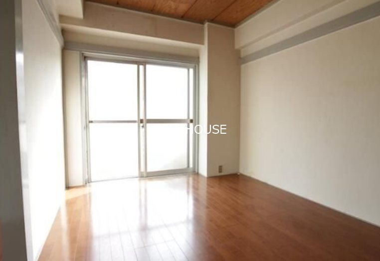 メゾン秀和 ベッドルーム