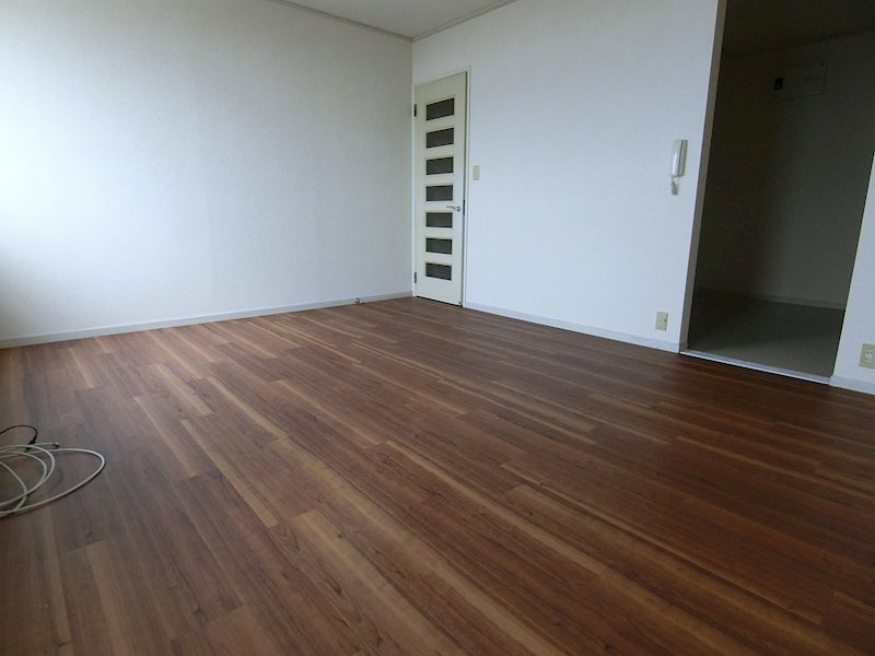 国立メゾンシャイン リビング