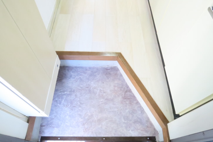 モンシャトー曽根    玄関