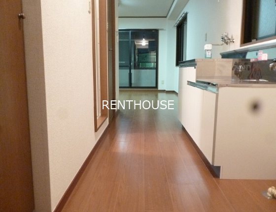 メイプルヒルズ 玄関