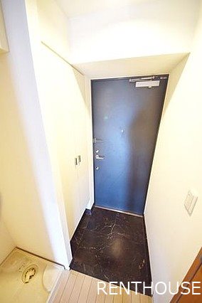 レディアス調布国領 玄関