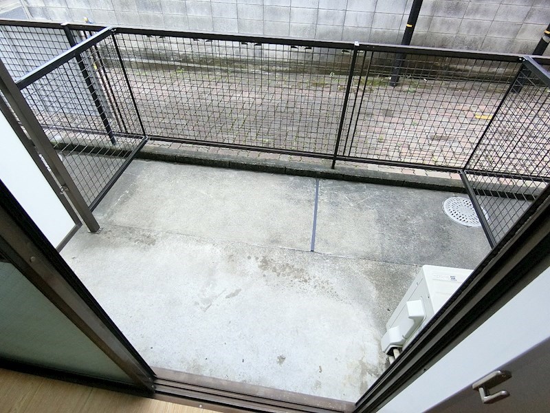 ビレッジ住めば都   ベランダ