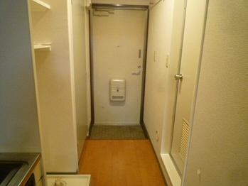 エクセルアサヒ 【東京外国語大学受験生事前予約可能物件】  玄関