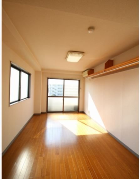 エクセルアサヒ 【東京外国語大学受験生事前予約可能物件】  リビング