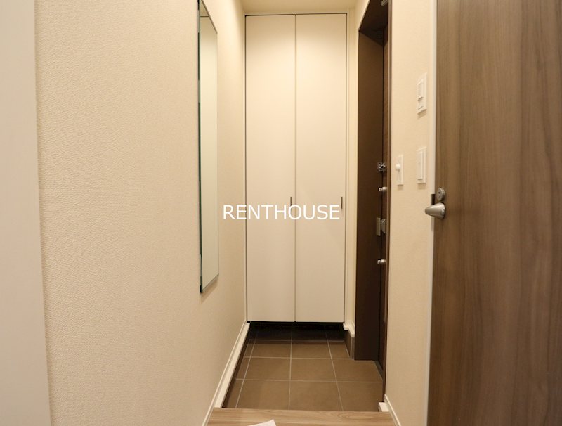 カロリナ    玄関