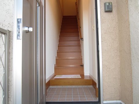 コート大町  玄関