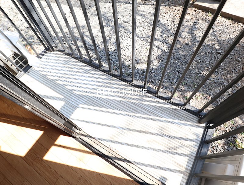 朝日二番館【東京外国語大学受験生事前予約可能物件】 ベランダ