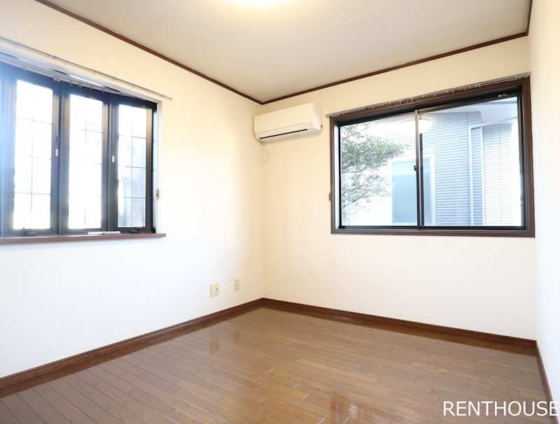 メイプル西野川  ベッドルーム