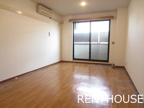 メゾネットニイドメ 　電気通信大学受験生事前予約可能物件 リビング