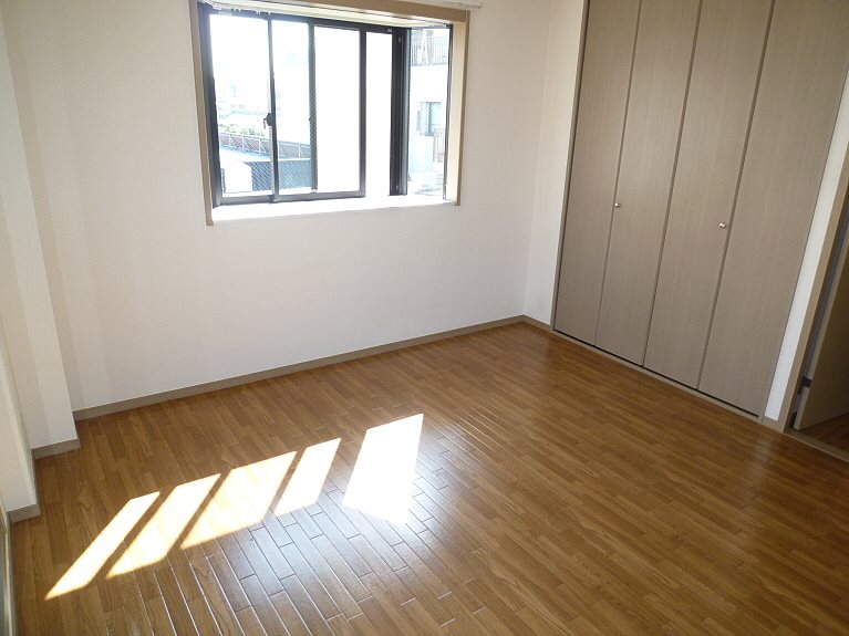 レスポアール   ベッドルーム