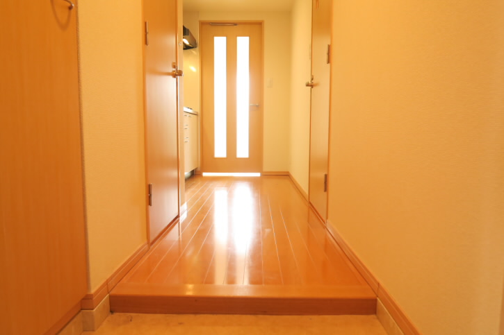 MOMOKI（モモキ）   玄関