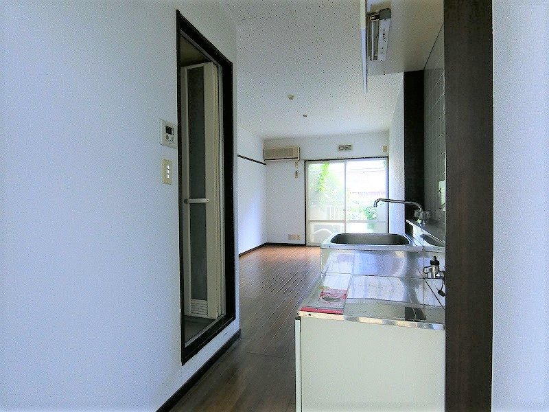 サンシティ 【東京外国語大学受験生事前予約可能物件】 玄関