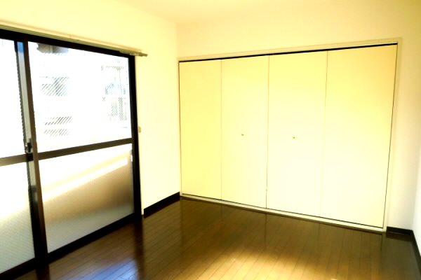 ユーキドエル ベッドルーム