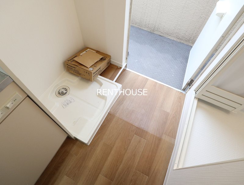 飛田給コーポ 　外国語大学＆電通大受験生事前予約可能物件 玄関