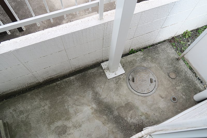 レオパレス府中  ベランダ