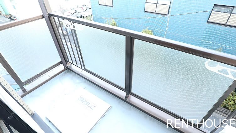 ストゥリーム・ヴィラ　電気通信大学受験生事前予約可能物件 ベランダ