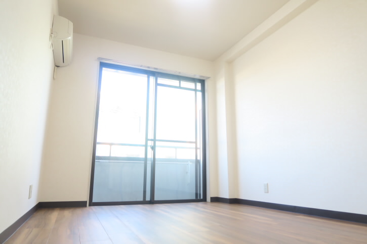 クリサンテーモ　東京外国語大学＆電気通信大学受験生事前予約可能物件 リビング