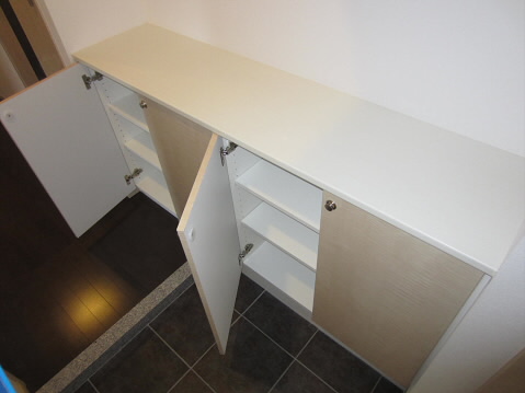 つつじヶ丘アイランドコート 玄関