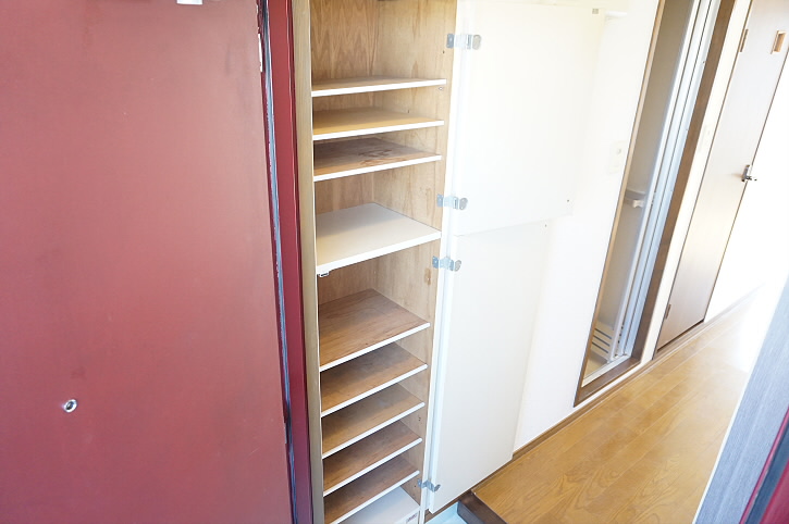 平田ビル   玄関