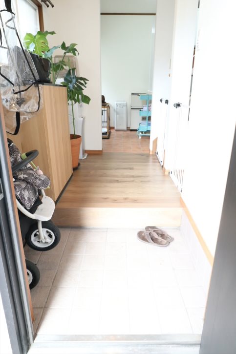 国領町７丁目戸建【当店限定物件】 リビング