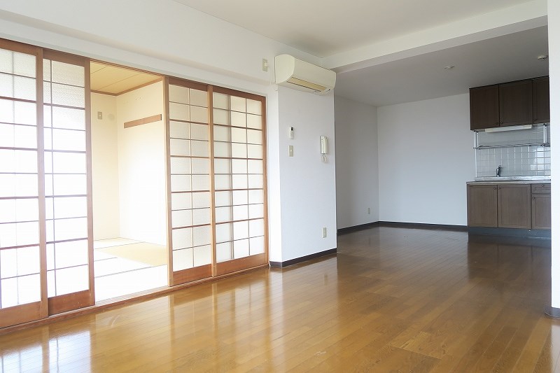 エレガント白糸台　当社管理物件 リビング