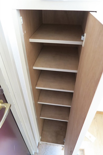 ハイツ神代 玄関