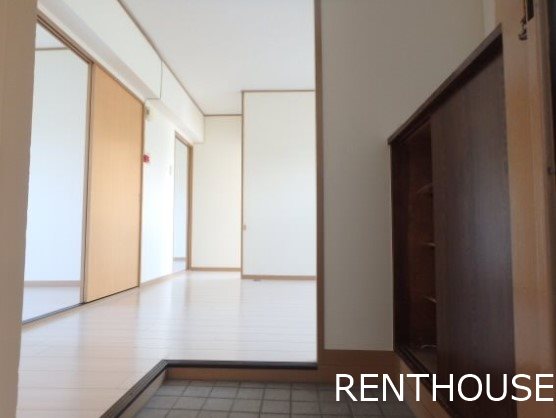 調布第2コーポラス 玄関