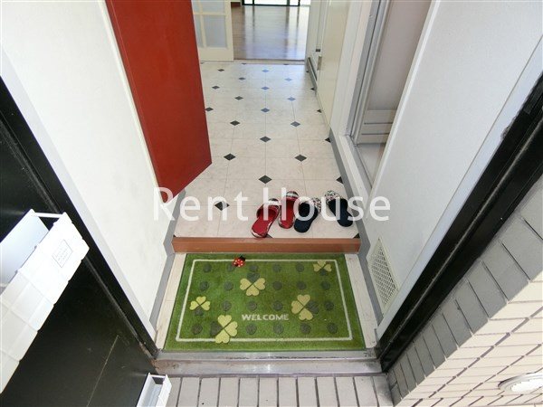 三愛コート西荻  玄関