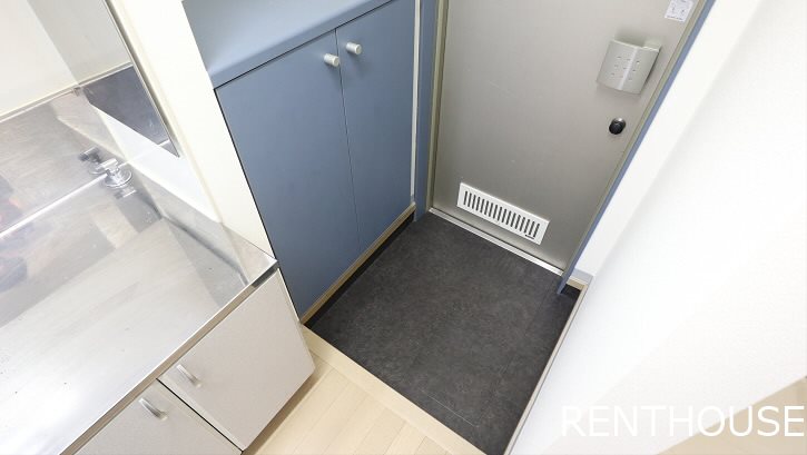 サニーフラット 玄関