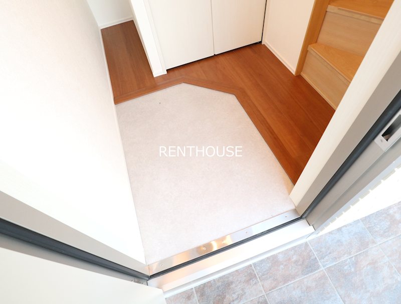 エルシオン狛江 玄関