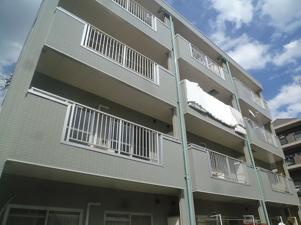 グリーンパレス柏野    外観