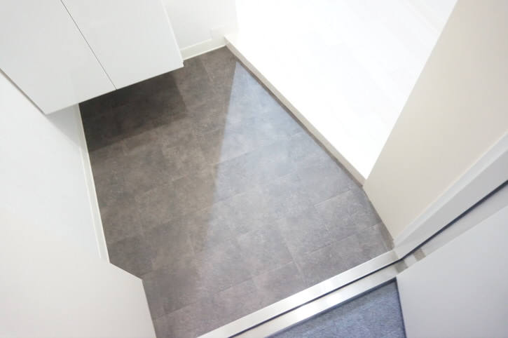 ファンファーレ調布   玄関