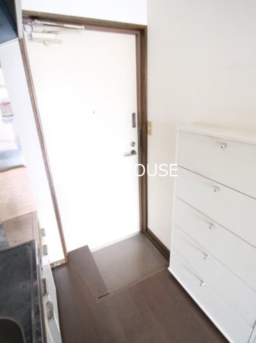 ローズマリービル 玄関