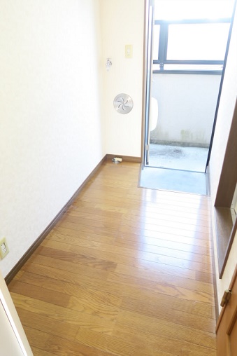 バイオレットビレッジ  玄関