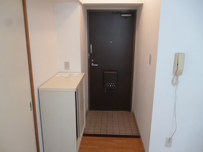 ウィズ府中レジデンス   玄関