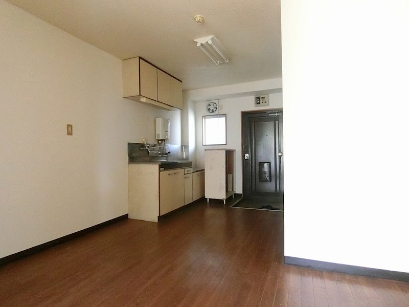 ファミーユ落合 玄関