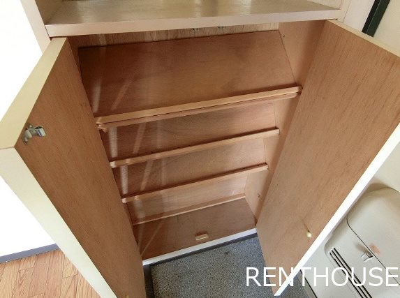 第2ジェネラスコート   玄関