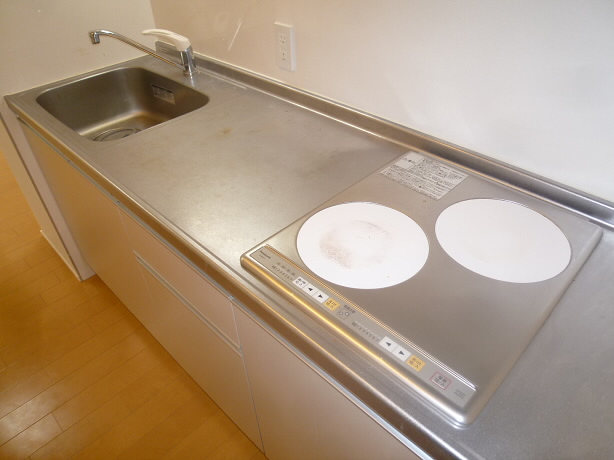 栄和レジデンスⅡ キッチン