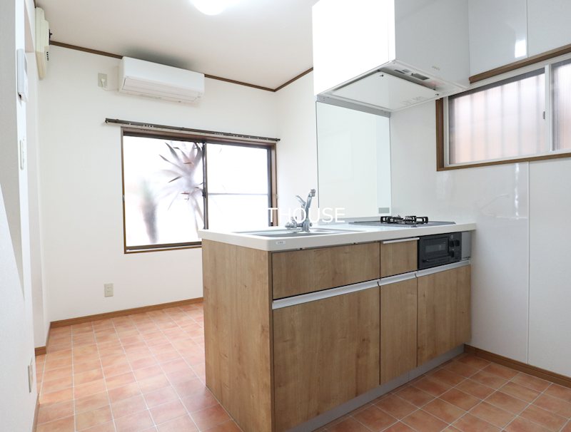 国領町７丁目戸建　当店限定物件  リビング