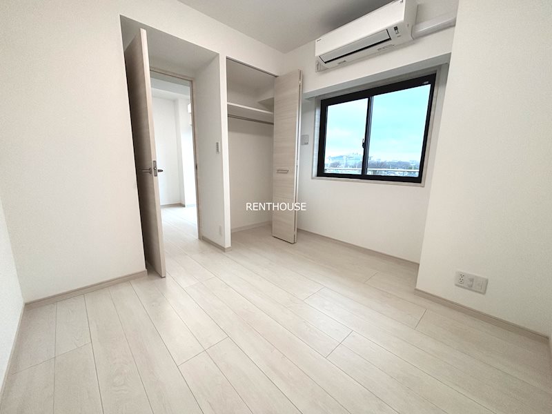 エストゥルース府中   ベッドルーム