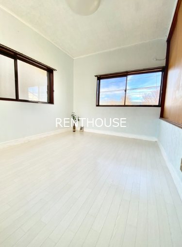 押立町4丁目戸建て リビング