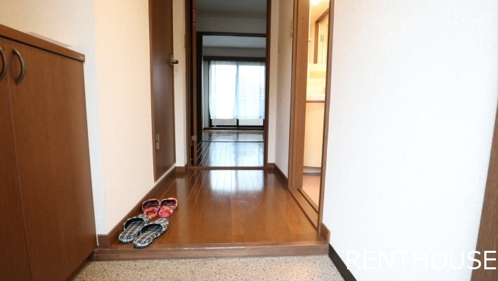 クワイエットつつじヶ丘 玄関