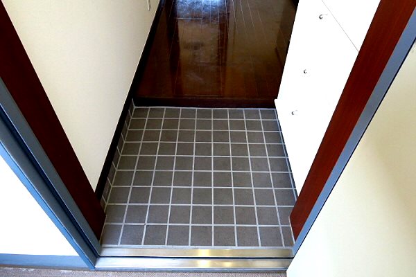 Sowulo　TIR（ソウェルテュール） 玄関