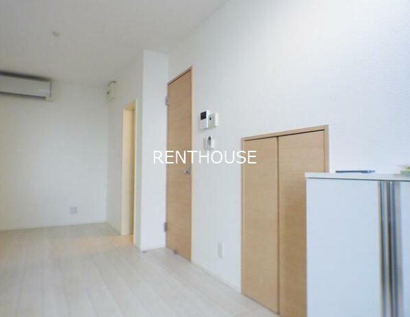 ファーストハウス 玄関